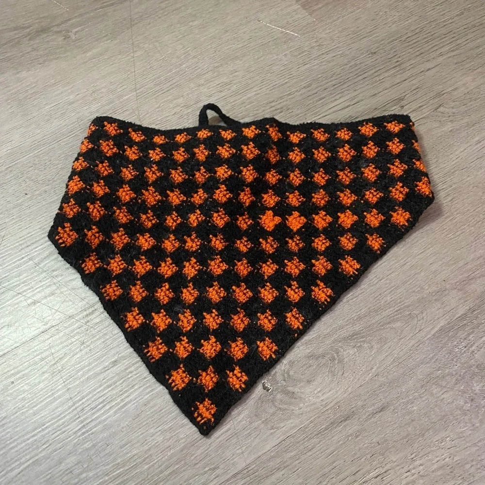 Crochet Bandana Womens OS Orange Black Checkerboard Knit Headscarf